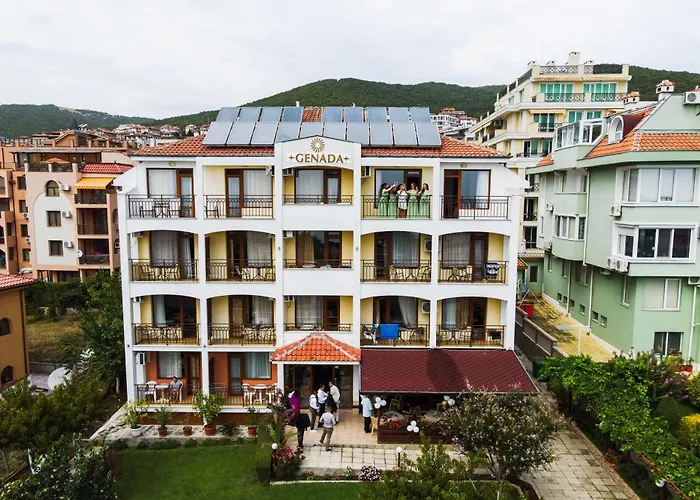 酒店 Genada 3*